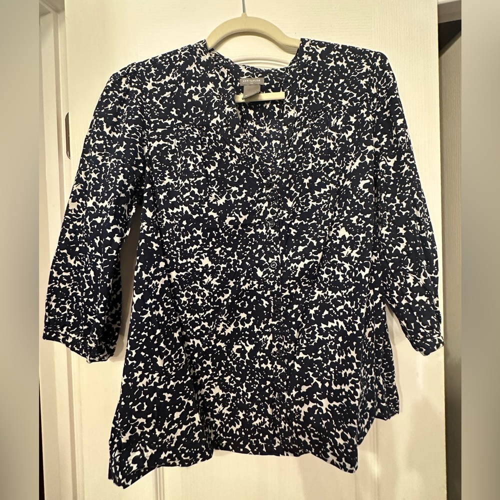 Ann Taylor Navy and White Shirt